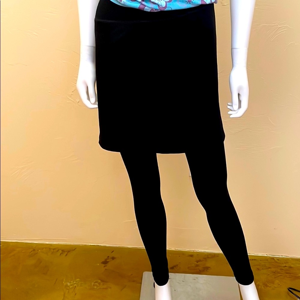 Athletic Women’s Skirt with Tights  (P13)